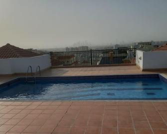 Dubai Home, Your Home Away from Home. - דובאי - בריכה