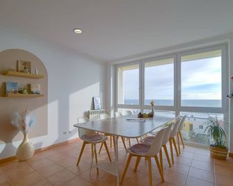 Surfinn Figueira Da Foz - Buarcos - Comedor