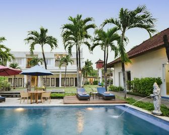 Bali Breezz Hotel - South Kuta - Pool