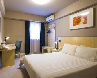 Jinjiang Inn Select Shangqiu Bayi Road - Shangqiu - Спальня