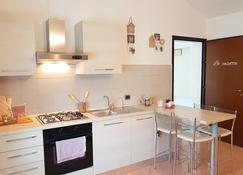 La Casetta Apartment - Bergamo - Kitchen