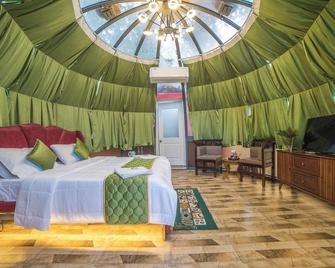 Rain Rock Villa - Yercaud - Bedroom