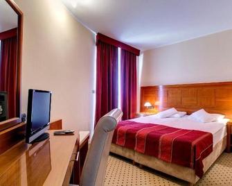 Hotel Duje - Vodice - Bedroom
