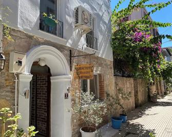 ماسيد هانيم كوناجي - ايفاليك