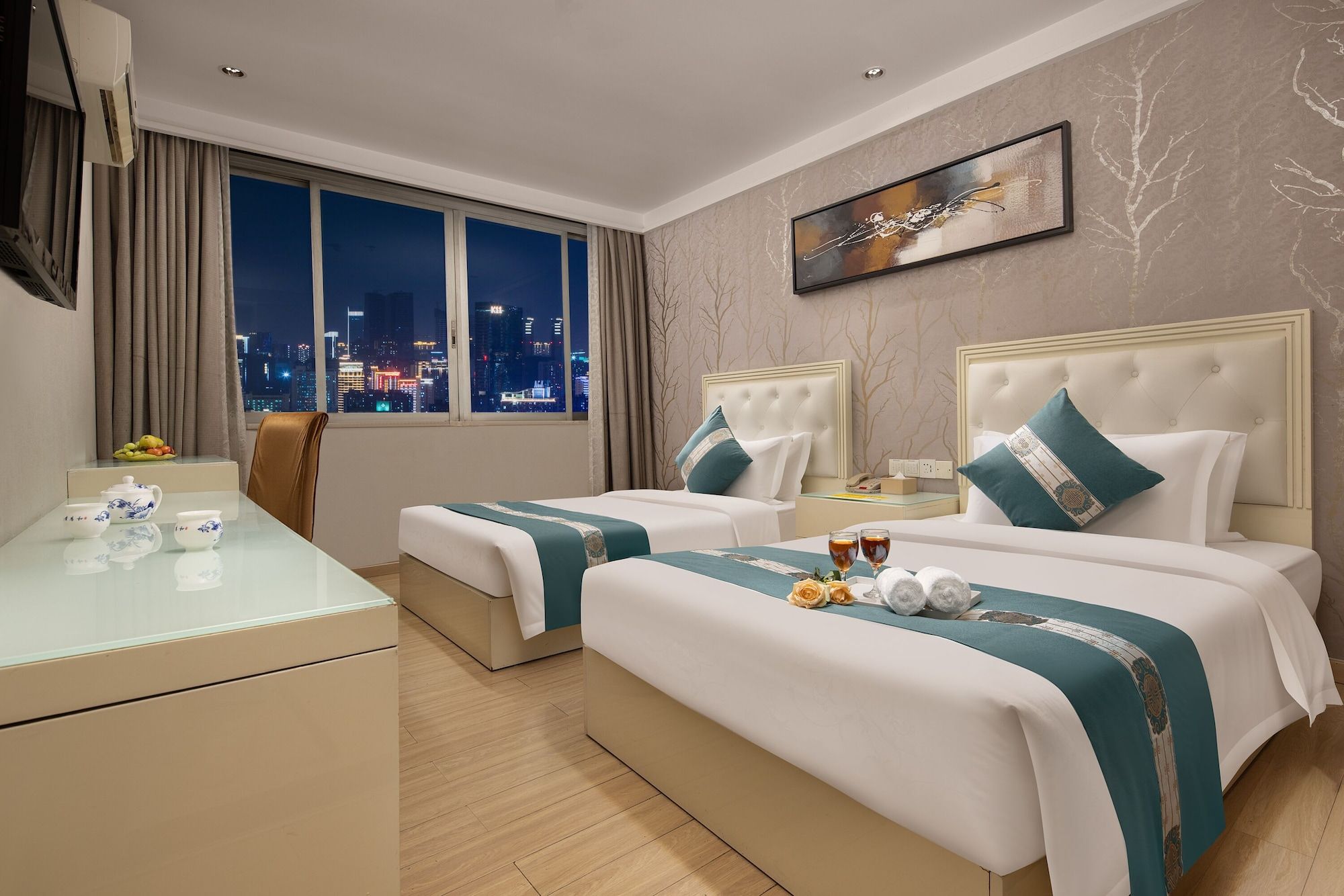 Kaiserdom Hotel Baiyun Airport-24-hour Airport-Free shuttle bus - גואנגג'ואו - חדר שינה