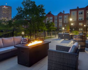 Hampton Inn by Hilton Indianapolis Downtown IUPUI - Indianapolis - Balcony