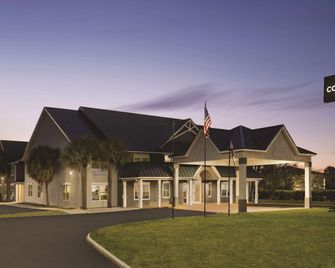 Country Inn & Suites by Radisson, Panama City, FL - פנמה סיטי - בניין