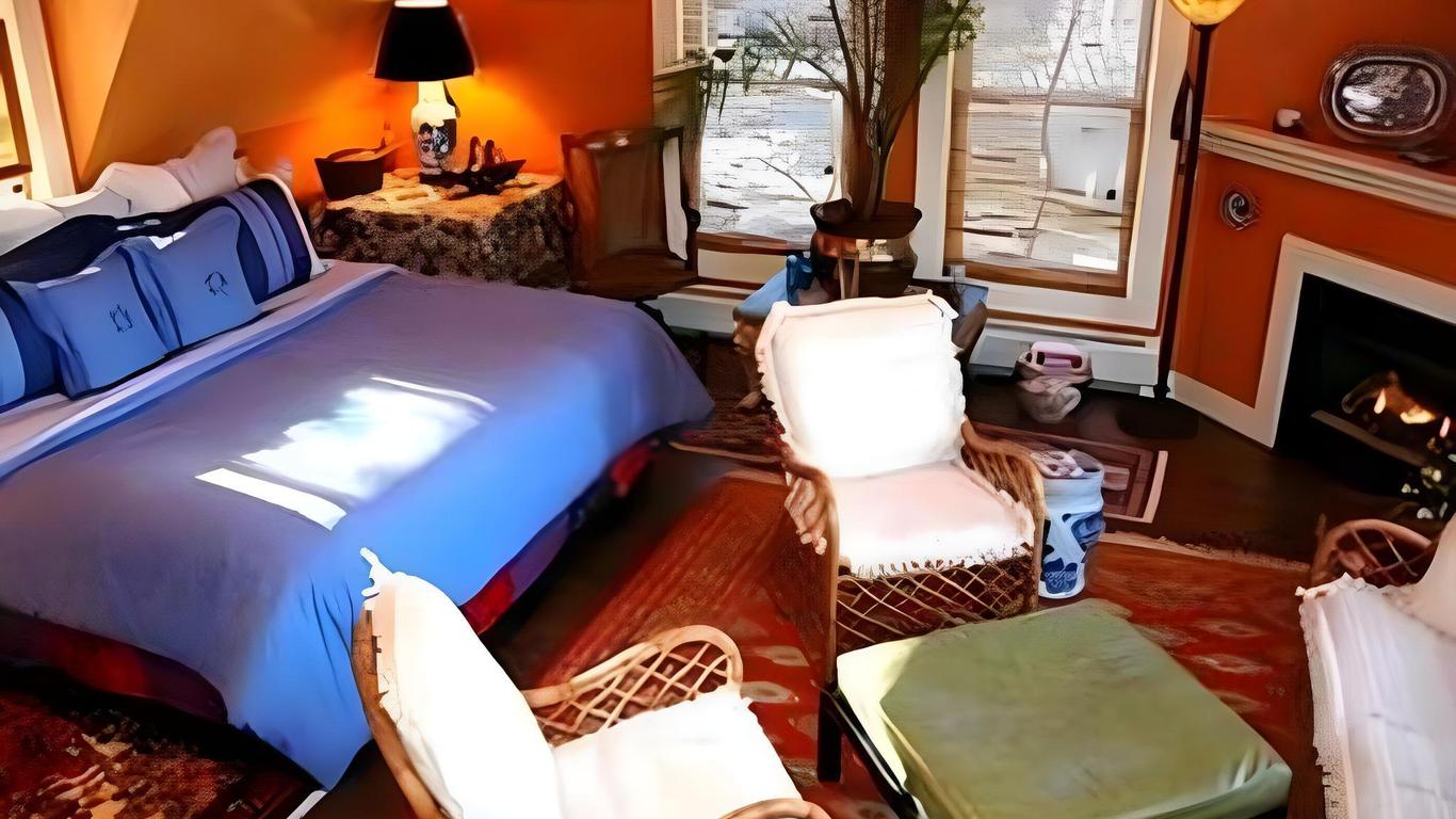 Red Elephant Inn Bed and Breakfast