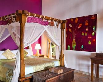 Apa Kabar Villas - Abang - Bedroom
