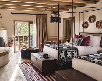 Bishop's Lodge Auberge Resorts Collection - Santa Fe - Bedroom