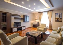 Apartments Feel Belgrade - Belgrade - Living room