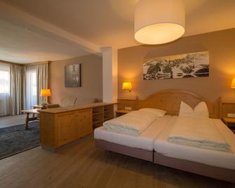Hotel Munde - Telfs - Bedroom
