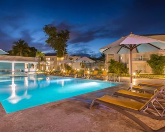 Emotions by Hodelpa Puerto Plata - Puerto Plata/普拉塔港 - 游泳池