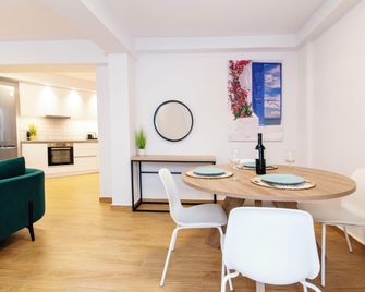 Lighthouse Kipseli - Ateny - Jadalnia