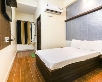 Hotel O Megha Villa - Manor - Bedroom