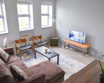 Cozy North Side Chicago Studio Apt For Exploring - Chicago - Sala de estar