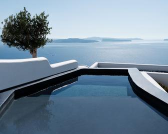 Abyss Santorini - Oia - Pool