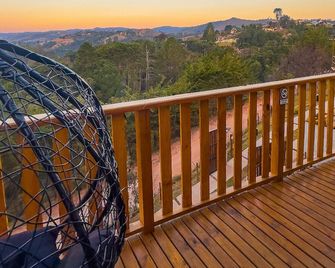 Chalés Laraland - Campos do Jordão - Balcon