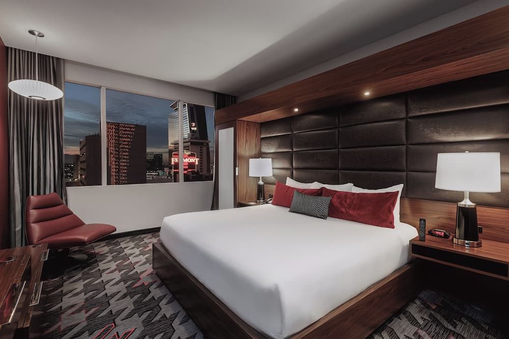 the D Las Vegas thumbnail 3