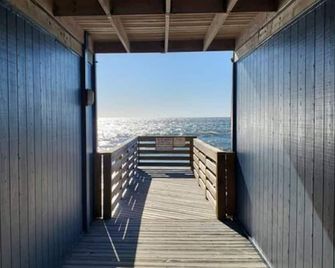 Beachfront Bungalow 124 - Sneads Ferry - Balcón