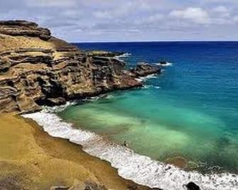Private Oceanfront Condo Punaluu Black Sand Beach - Pahala - Beach