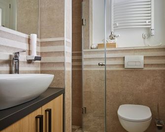 Gold House Pension - Balatonfüred - Bad