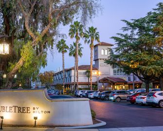 DoubleTree by Hilton Hotel Campbell - Pruneyard Plaza - Campbell