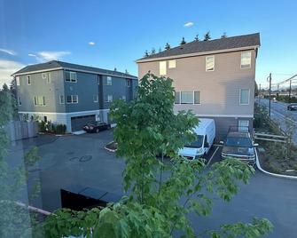 Comfortable lifestyle Townhouse - Monroe - Building