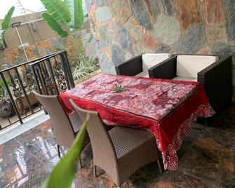 Self contained Master Bedroom Apartment in Tema - Tema - Balcony