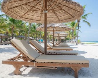 Gsih Hotel Diani - Galu Beach - Playa