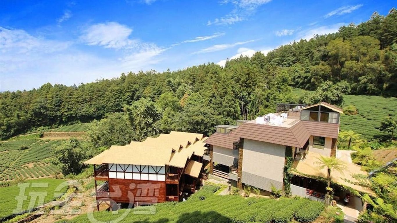 Applause In the Mountain