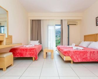 Hermes Hotel Malia - Mália - Makuuhuone