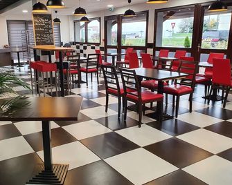 Kyriad Montlucon - Saint Victor - Saint-Victor - Restaurant