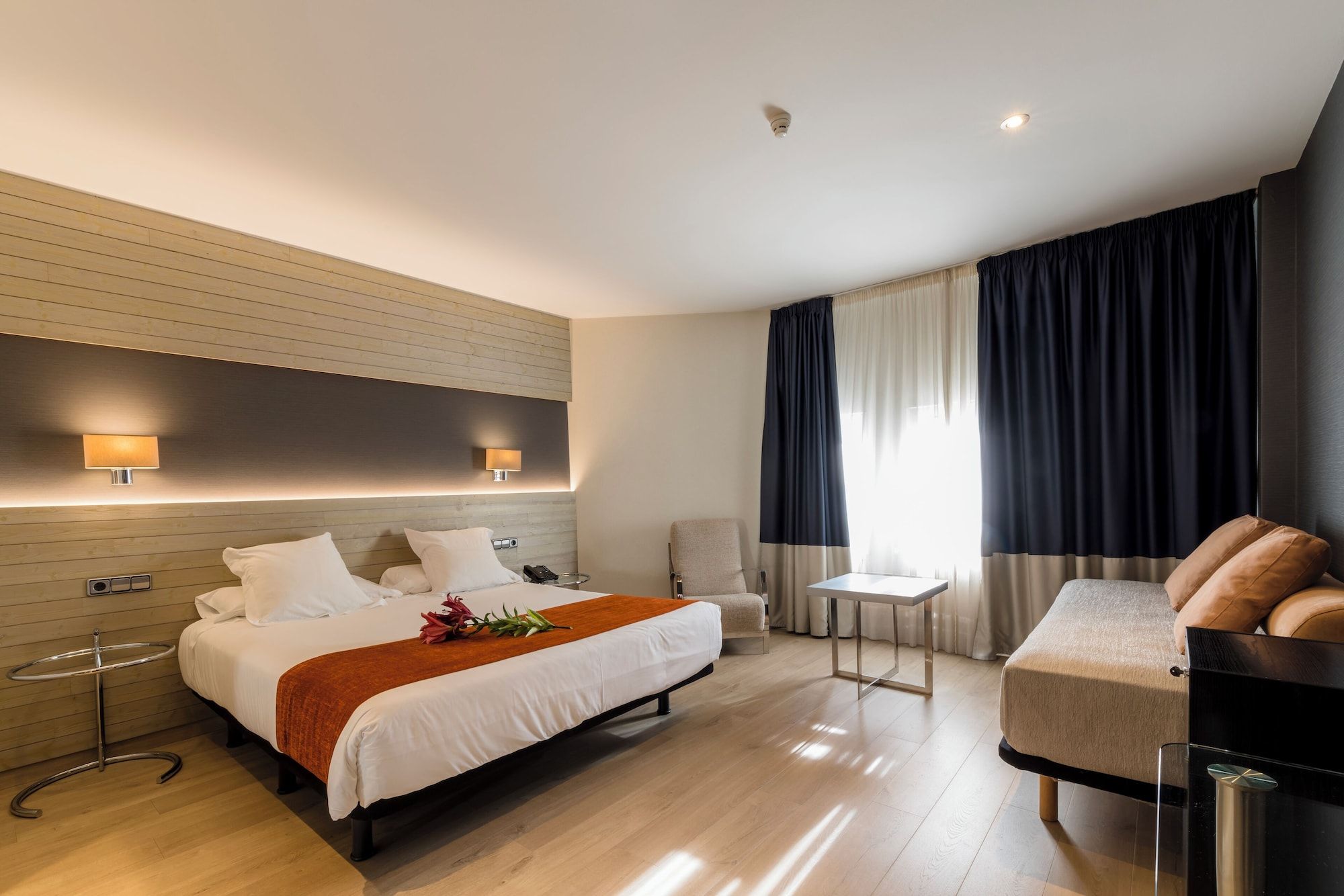 Hotel Avenida - א קורונה - חדר שינה