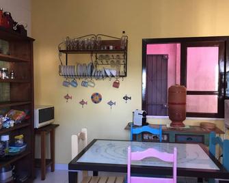 Casa Rosa, by the beach - Jaguaripe - Comedor