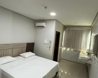 Hotel Petroshop - Palmas