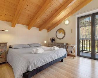 Casa Rosy Pinzolo centro - Pinzolo - Sypialnia
