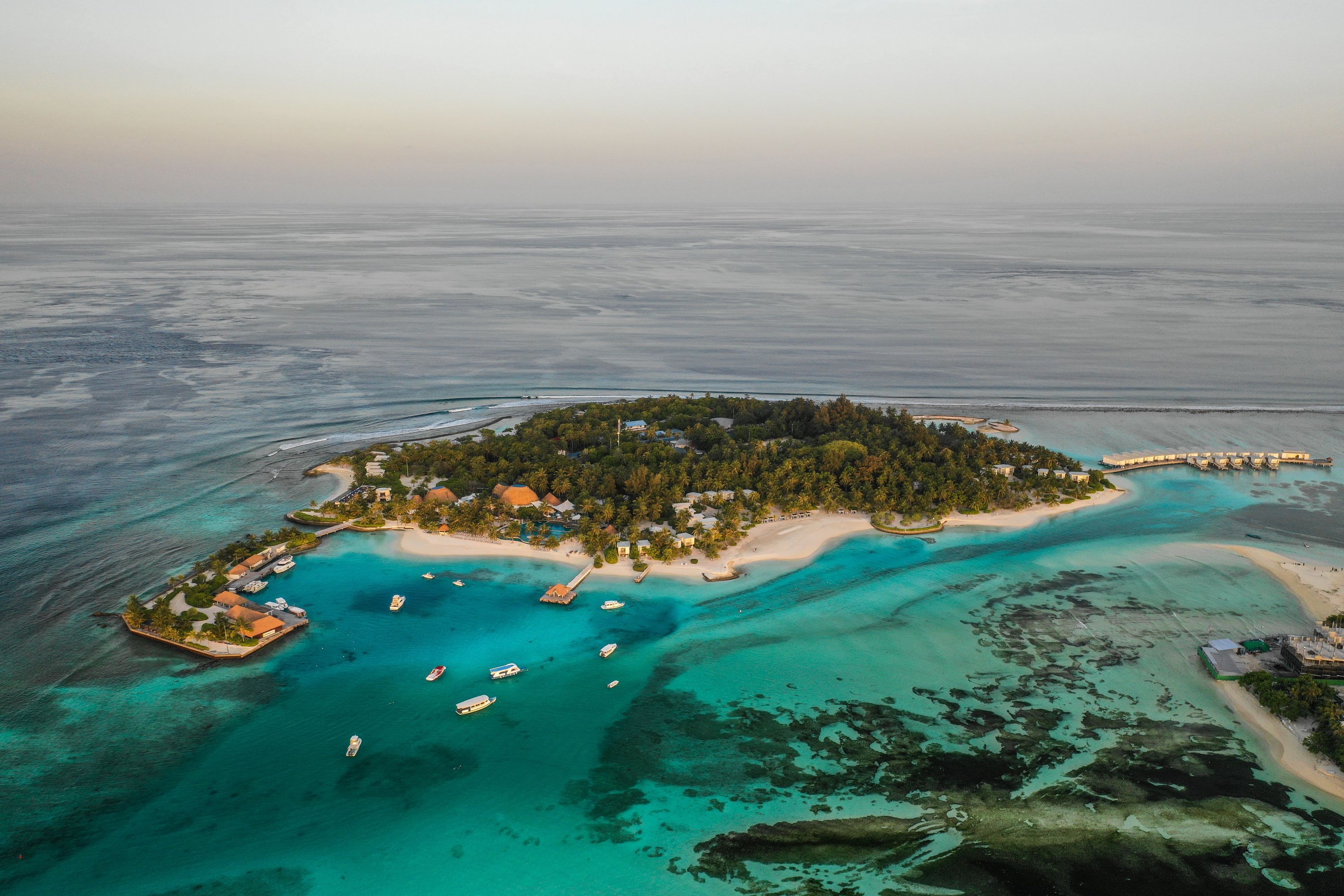 هوليداي إن ريزورت كاندوما مالديفز بي آيتش جي - Guraidhoo - مبنى