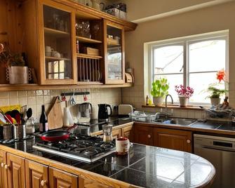 CB53 Tower Bridge Townhouse 2 bathrooms & Free parking - London - Kitchen