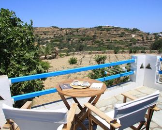 Smaragda Rooms & Studios - Platis Gialos - Balkon