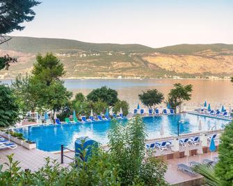 Hunguest Hotel Sun Resort - Herceg Novi - Piscina
