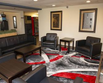 Hope Hotel and Richard C. Holbrooke Conference Center - Fairborn - Lounge