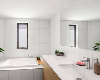 Oogarding Unit 14 46 Warne Tce - Caloundra - Bad