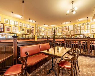 AMBER HOTEL Chemnitz Park - קמניץ - בר