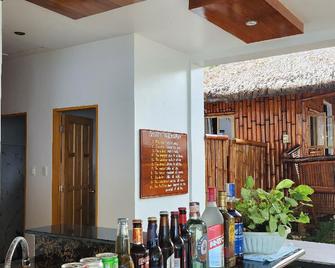 Gem Crystal Water Resort - Dávao - Bar