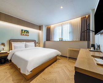 Browndot Samcheonpo - Sacheon