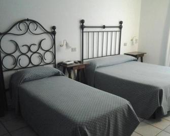 Hotel Brufa - Monteleone di Spoleto - Bedroom