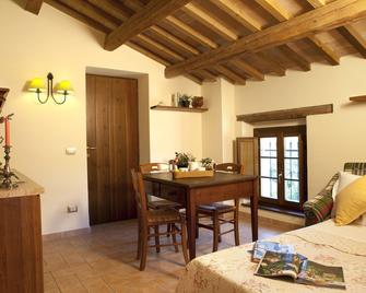 Parco Ducale Country House - Urbania - Їдальня