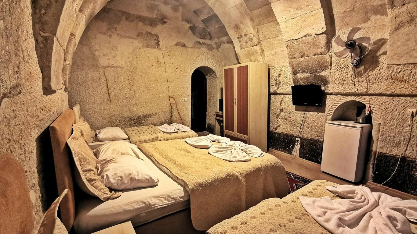 Falcon Cave Suites
