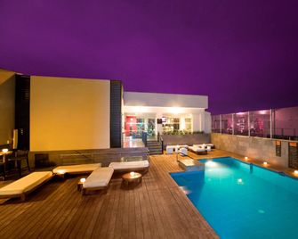 Radisson Decapolis Miraflores - Lima - Pool